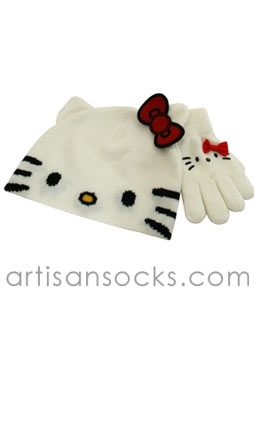 Hello Kitty Beanie and Glove Set